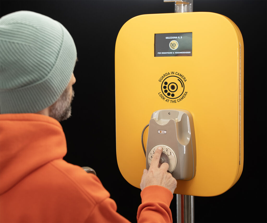 CCV 3quarti people numero3 NERO copy